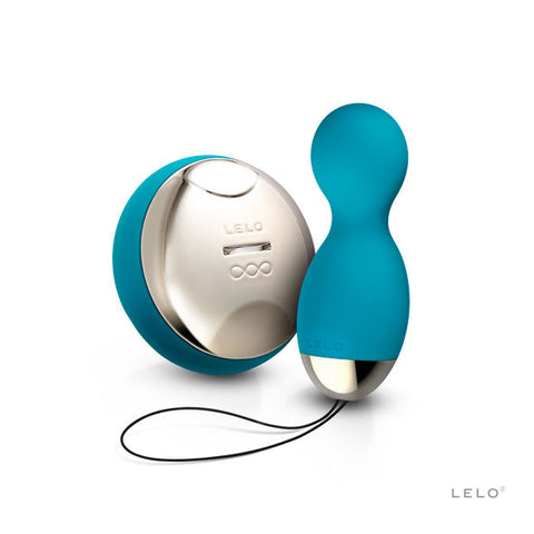Deux éléments bleus LELO Hula Beads avec télécommande ronde argentée et cordon noir