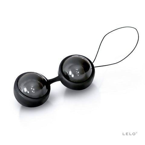 Deux boules LELO Luna Beads noires reliées par un support souple, avec une boucle de retrait fine